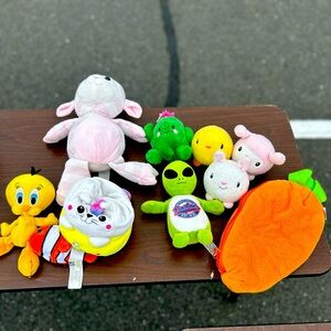 Lot stuff animals toys for kids pets dogs cats donation